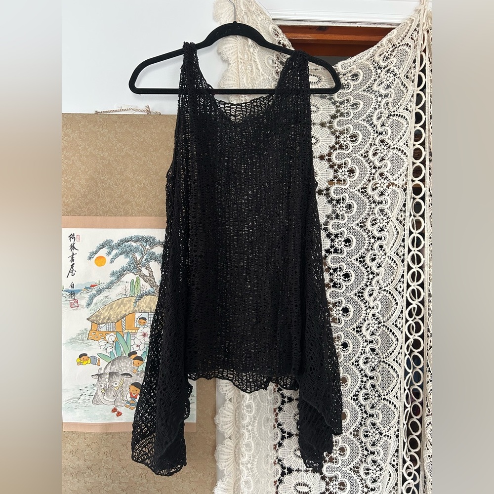 Black knit pull over sweater/layering piece
